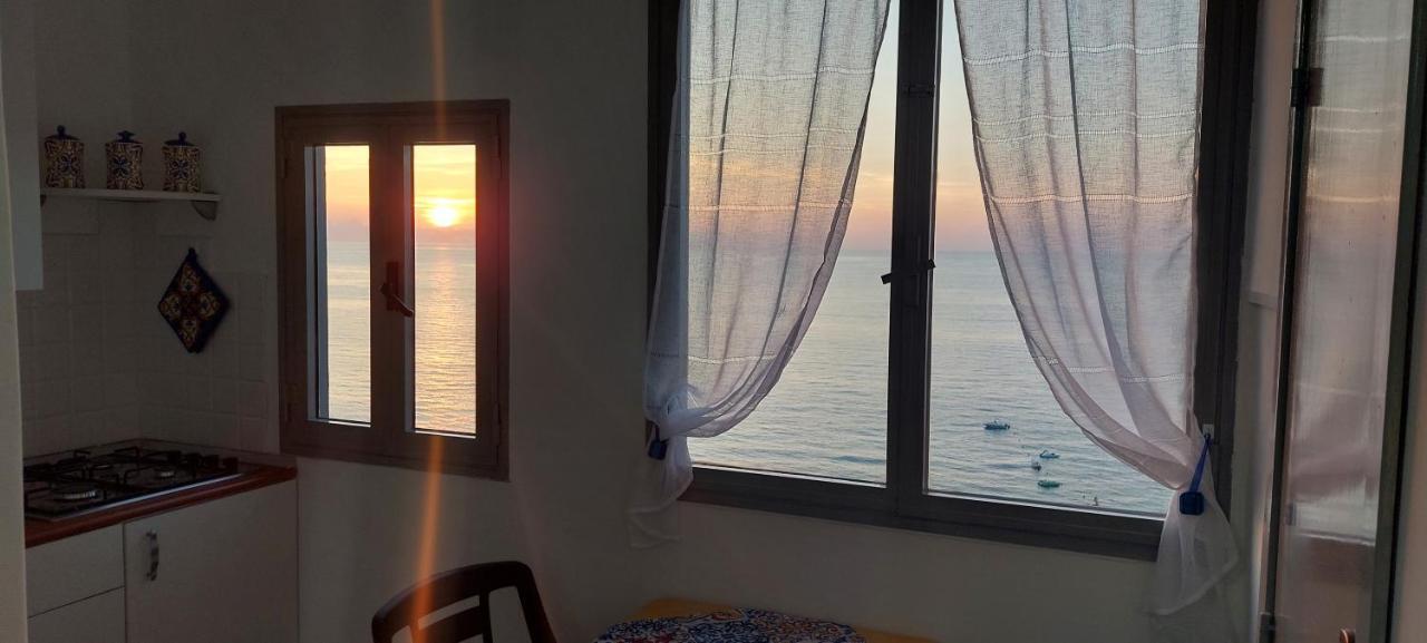 Appartement La Finestra Sul Mare à Tropea Extérieur photo